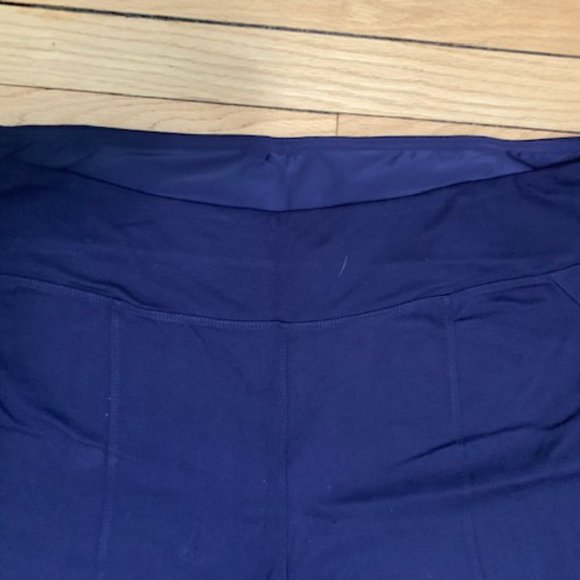 Ruby Ribbon Flare Leg Ponte Pant - Short - Picture 2 of 5